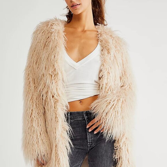 Free People Renata Faux Fur Shag Coat Sand Size Medium - Picture 5 of 15
